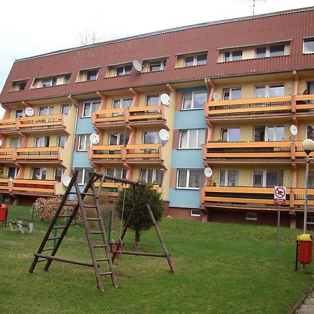Apartament Nina シクラルスカ・ポレンバ エクステリア 写真